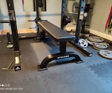 Flat Bench Gymless