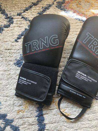 boxing glove black perfect condition