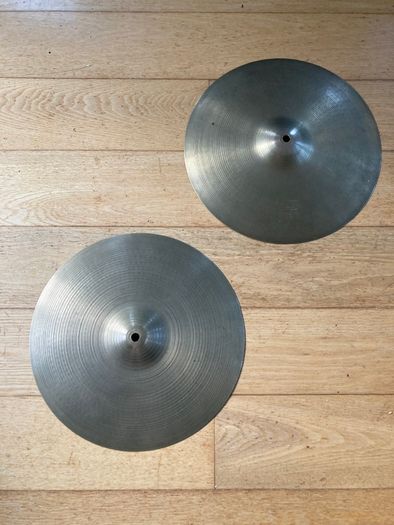 VINTAGE Zildjian Avedis 14 inch Hi Hats