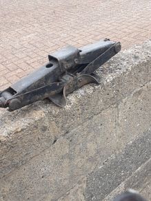 car jack