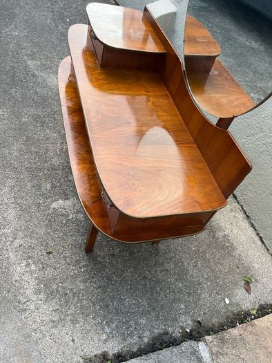 Beautiful vintage dressing table with mirror