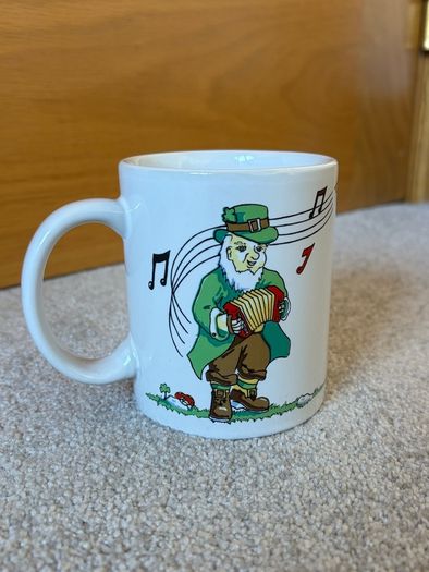 Vintage Irish Coffee Mug "When Irish Eyes Are Smiling" Leprechaun Fiddle Accordion