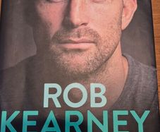 free book Rob Kearney " No hiding"