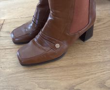 Brown ankle boots
