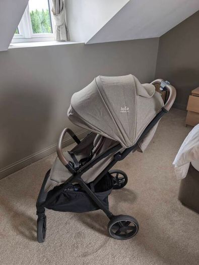Joie parcel signature stroller LX