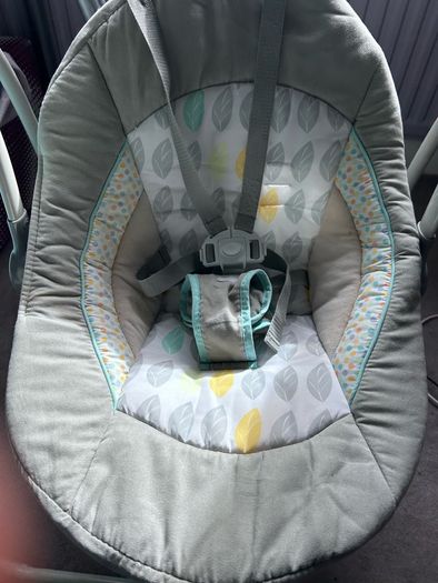 Baby swing