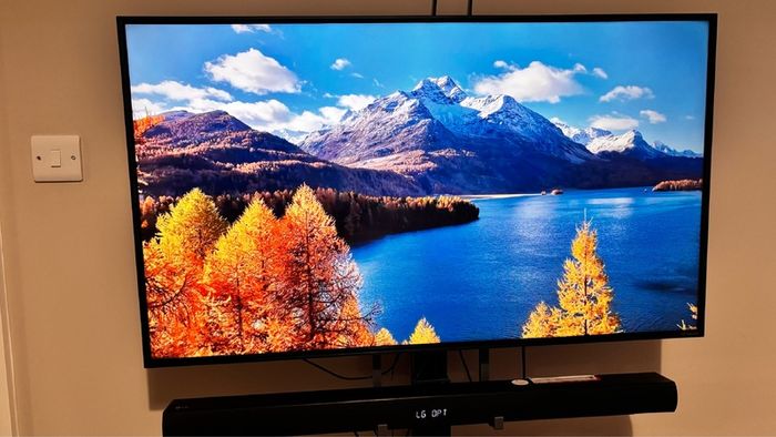 LG 43" 4K NanoCell TV + LG 120W Soundbar/Subwoofer + Floor Stand