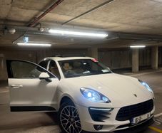 2016 Porsche Macan