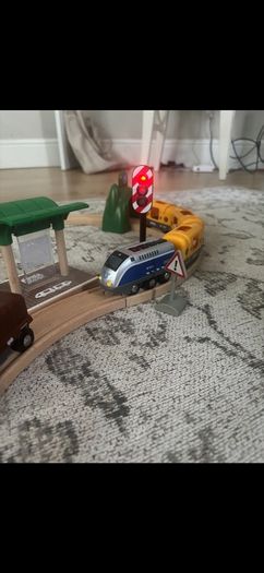 Brio Deluxe Train Railway Set with extra BRIO BT016 train