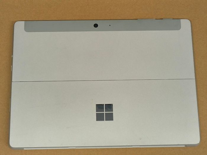 Microsoft Surface Go (1824) - 128GB / 8GB Intel Pentium 4415Y Windows 11 pro/ Used