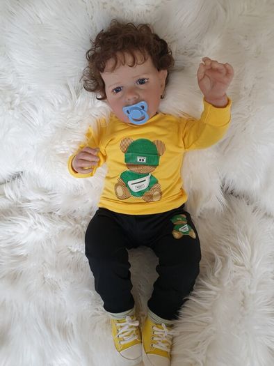 Reborns By Laura.  Huge, Heavy, 28inch 7/2 Lb Reborn Doll.   Welcome To View