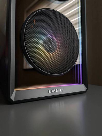Lian Li High-end Gaming Pc | 9800x3d | 32gb Ddr5 | X870 | 2tb Nvme | Rtx 5070 Phyton Iii | Rm1000x