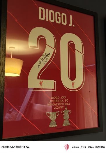 Signed Liverpool Jota with pic prof