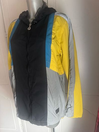 Free Fila rain coat  teenagers age 15 Collection only