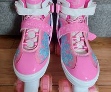 Girl's skates