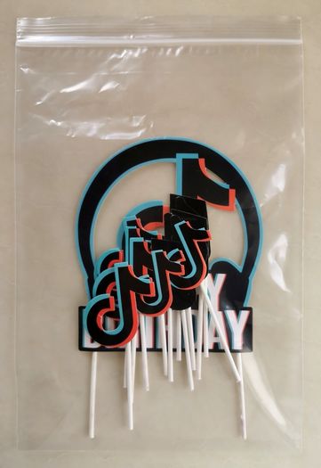 Birthday cake toppers - TIK TOK