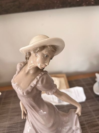 Lladro Figurine