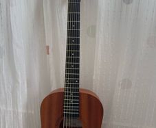 Acoustic Guitar with accessories Almost New