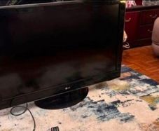 42" LG TV with stand Swap/Trade