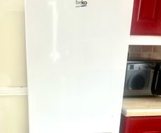Beko Fridge Freezer, White, Great Condition