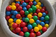 Baby ball pit