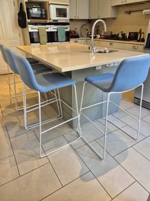 Kitchen counter stools x 4