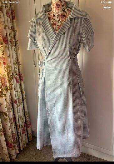 dress Bnwt vintage inspired wrap dress size small 8/10 midi short sleeve dress