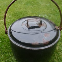 Vintage Cooking Pot with Lid