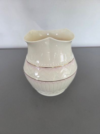 Vase Belleek