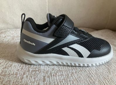 Boys shoes