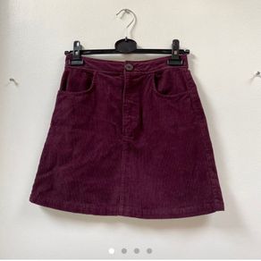 Zara Corduroy burgundy mini skirt