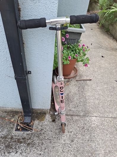 Pink Micro scooter