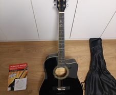 Electro-Acoustic and Classical Guitar Set