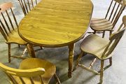 Extendable Dining table and 6 chairs