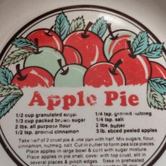 Vintage Retro Apple Pie Dish