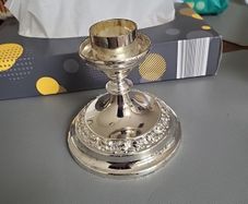 Candle holder