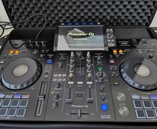 Pioneer XDJ RX3 Professional DJ Decks