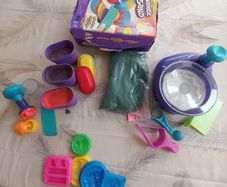 Kinetic Sand sets