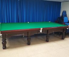 snooker pool table