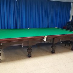 snooker pool table