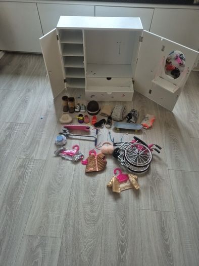 doll wardrobe