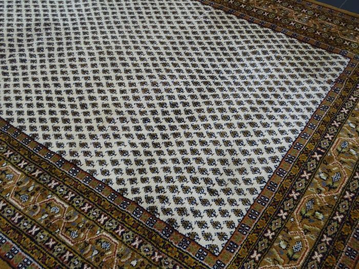 Persian Sarok Mir Rug 2.9 x 2.05m (SKM)