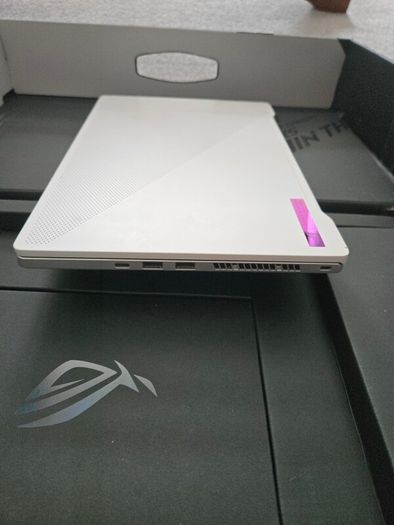 Gaming laptop ASUS ROG Zephyrus G14 | Ryzen 9 | RTX 3060 | 32GB RAM | 1TB SSD Boxed