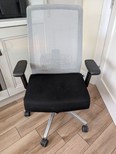 ergonomic office chair