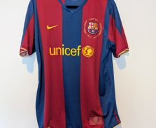 Vintage Barcelona Football Shirt | 2007/08 | Nike | Size L