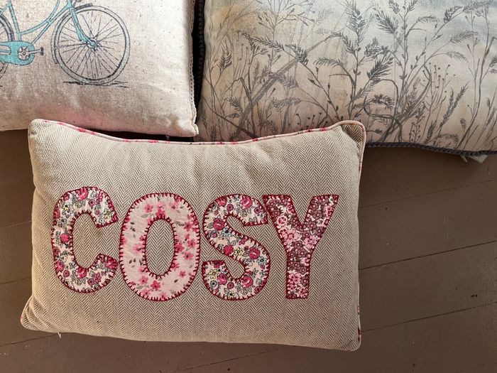 3 Decorative Cushions