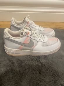 Air Force 1 low