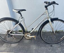 Ladies Giant bike
