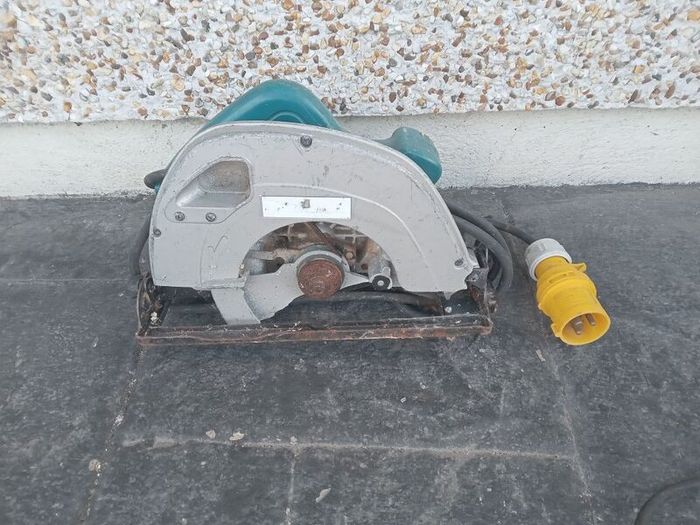 Makita circular saw