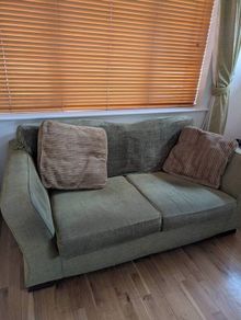 Green sofa - Collect for Free, Clontarf